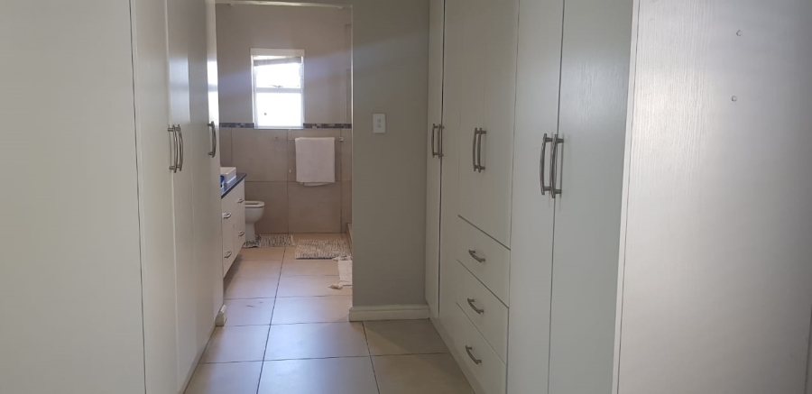 3 Bedroom Property for Sale in Sunset Estate Western Cape